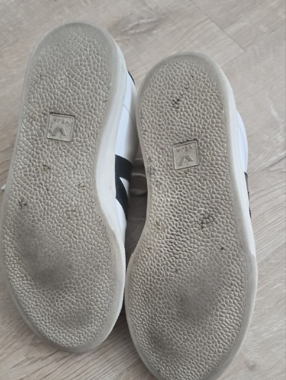 Veja White and Black Low-Top Leather Sneakers - Picture 3 of 5